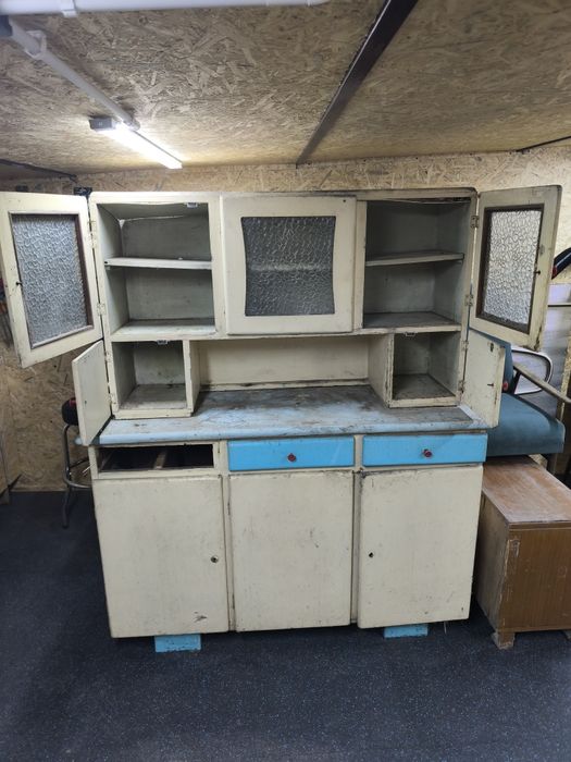 Renowacja mebli lakierowanie odnowa