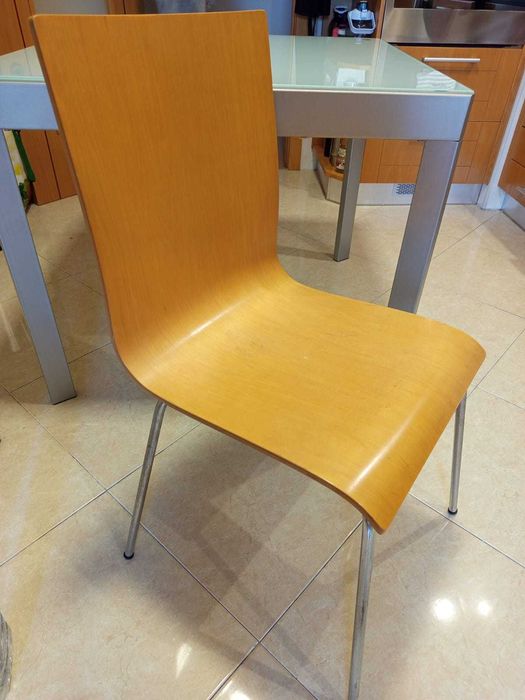 Mesa Vidro Extensível 90x90/150x90cm + 4 Cadeiras