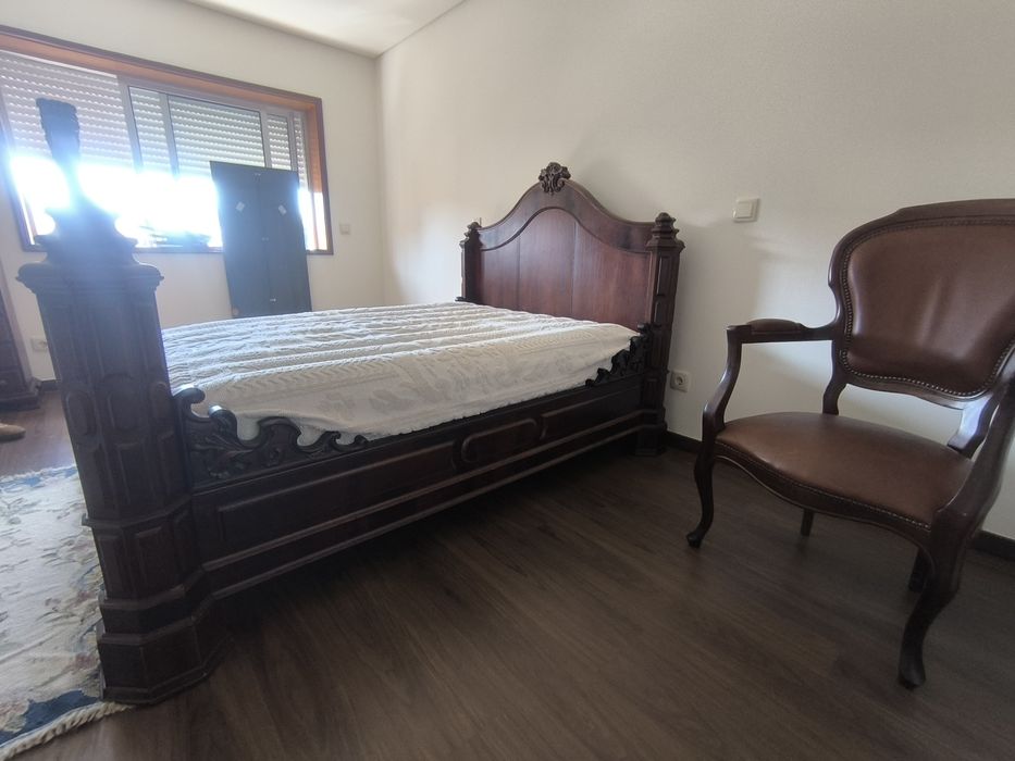 Cama de Casal antiga