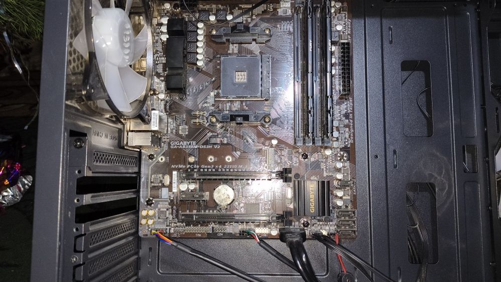 Потужний ігровий ПК White Edition (Ryzen 5500 / 1660 Super) + комплект