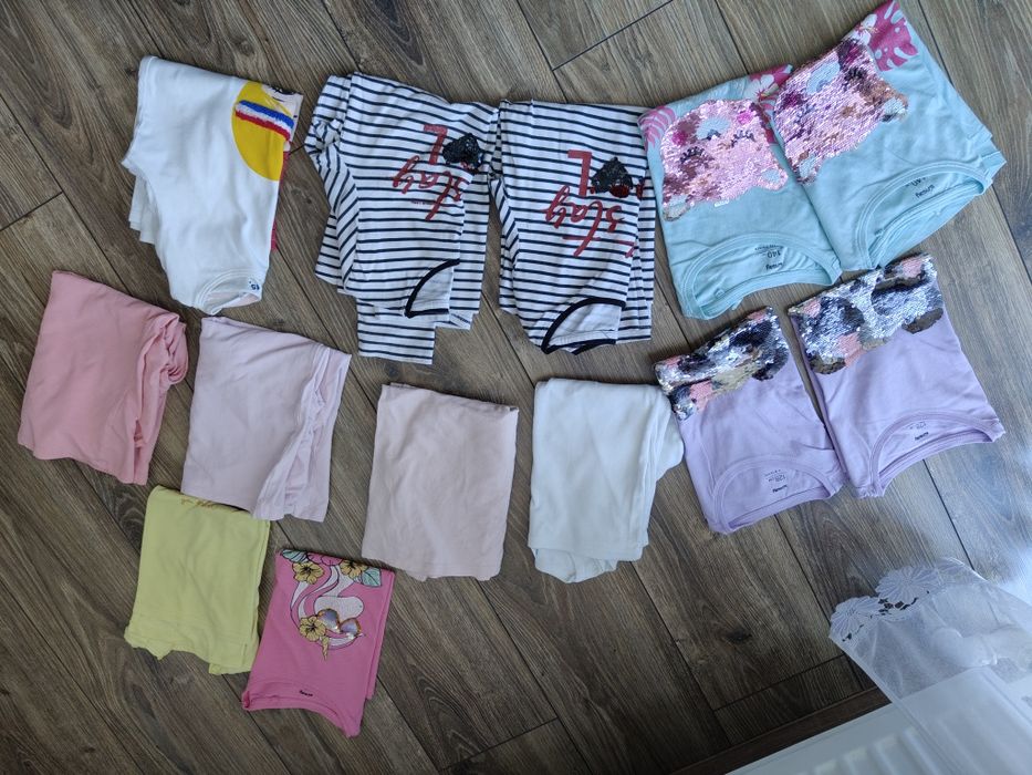 Bluzki i koszulki 128-140 dla bliźniaczek