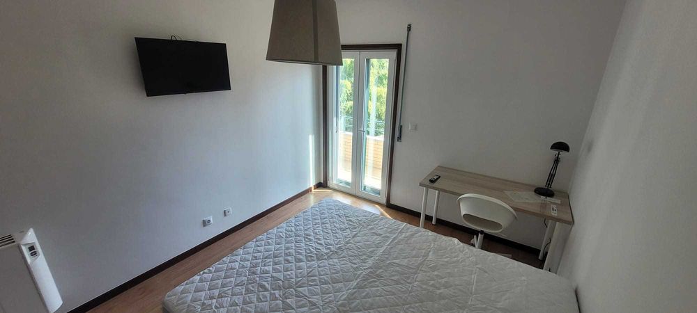 Quarto para Arrendar – Centro Histórico de Santa Maria da Feira