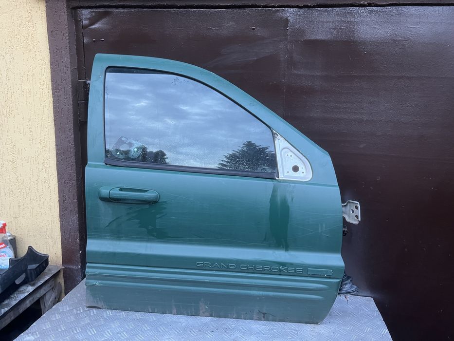 Дверь правая в сборе grand cherokee wj джип чероки 04 год