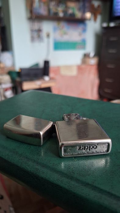 Продам дві запальнички