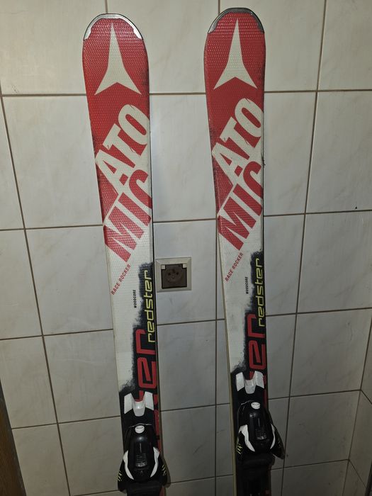 Narty Atomic Redster 166cm