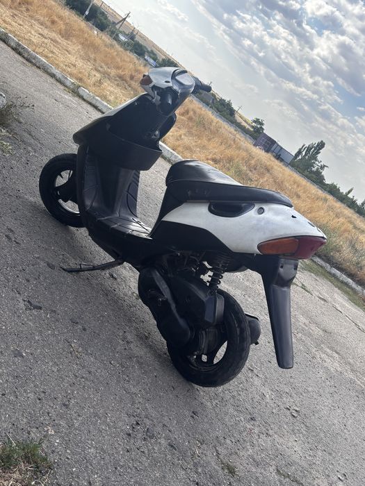 Скутер Suzuki lets 2