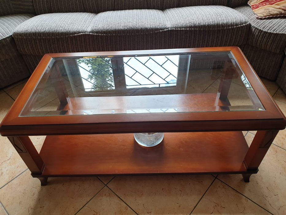 Stolik kawowy Ława Stół. Ładny i elegancki.