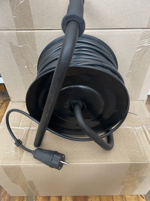 Подовжувач на котушці по 30,40,50 м  2х1,5  (2х2,5) удлинитель