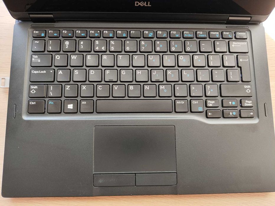 Dell Latitude 7390 2in1 laptop