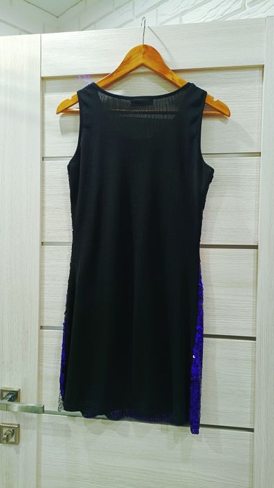 Продам платье пайетки 44 46 р.