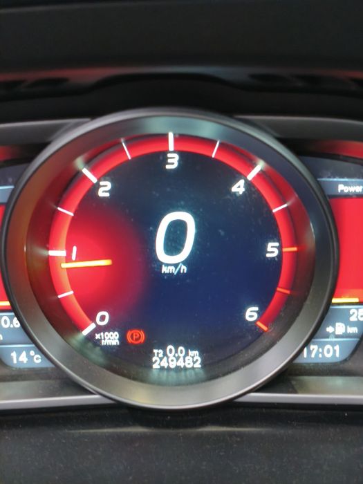 Volvo V40 d2 2013
