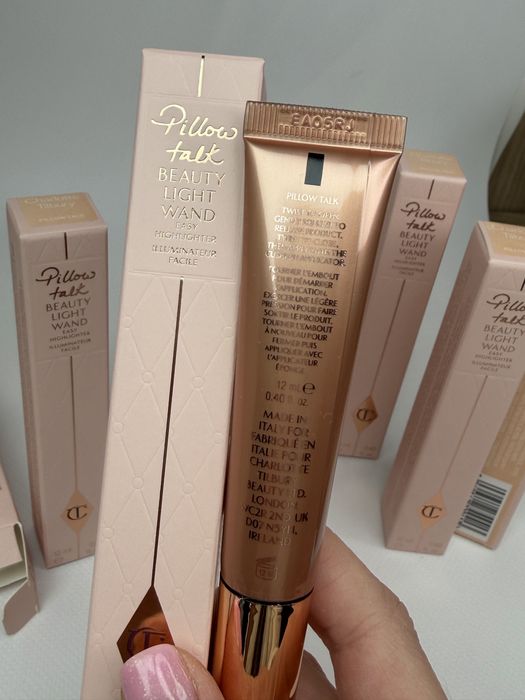 Хайлайтер для обличчя Charlotte Tilbury Pillow Talk рідкий