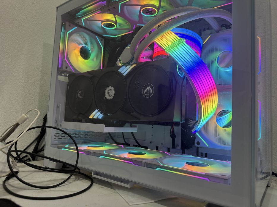 PC GAMING 7800x3D 5060ti 8GB