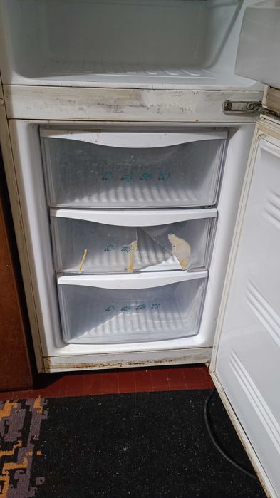 Продам холодильник SAMSUNG