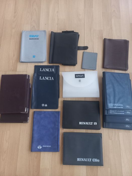 Carteiras de automóveis de várias marcas