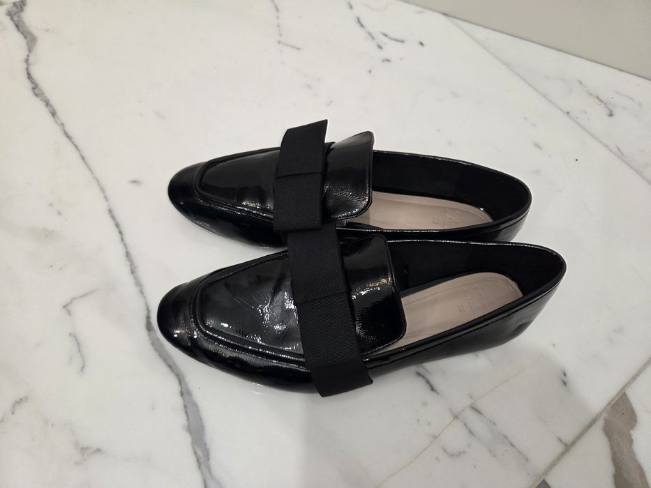 Zara 38 czarne lakierowane