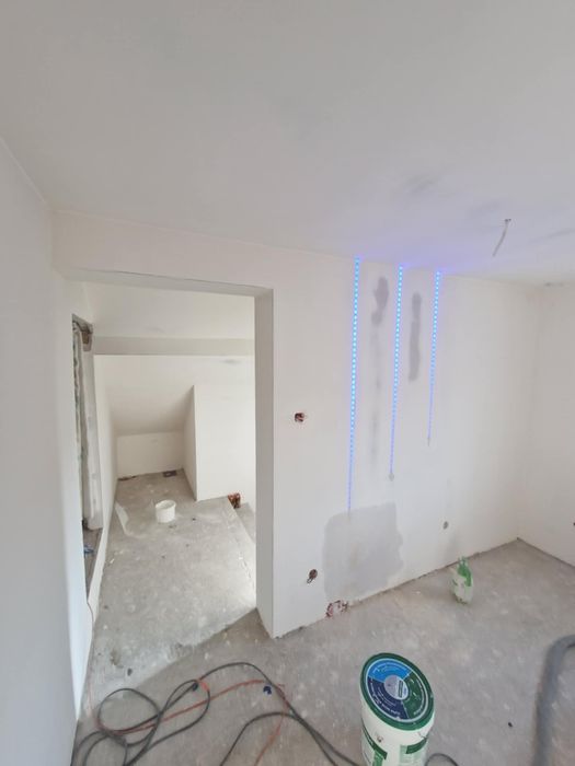 Remonty i kompleksowe wykończenia wnętrz oraz docieplenie pianą pur.