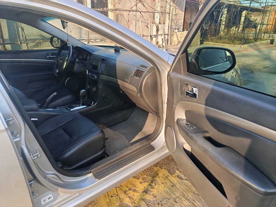 Автомобиль Шевроле Эпико в идеальном состоянии