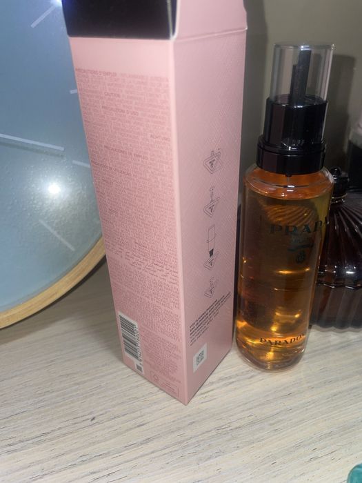 Парфюмова вода Prada paradoxe