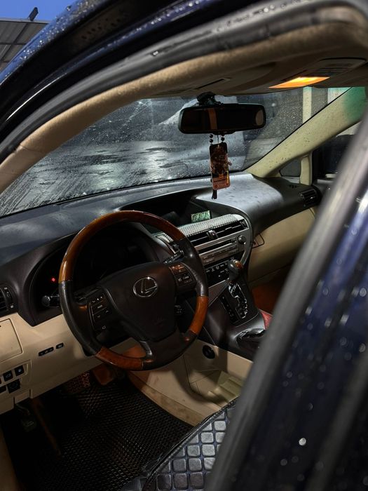 Продам Lexus RX 350