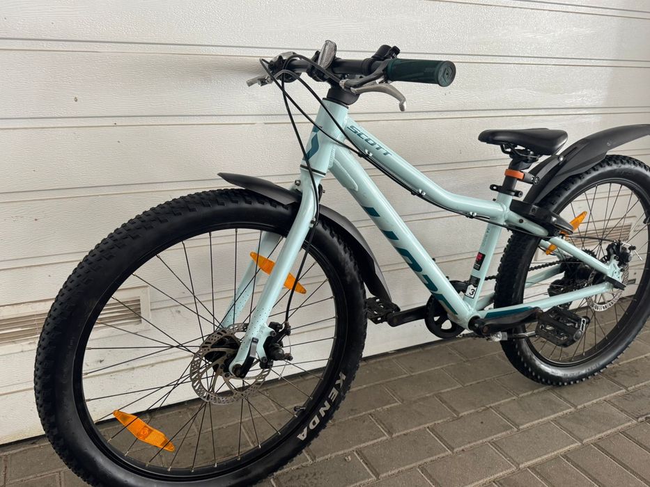 Scott Contenssa Rigid 24 . Kola 24