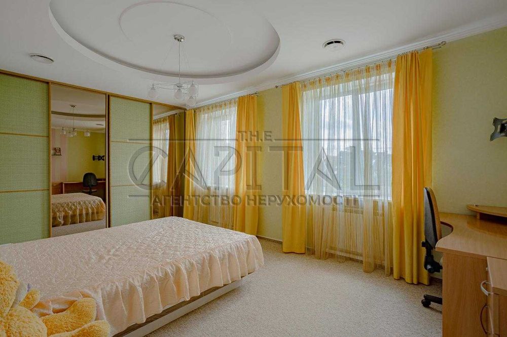 Оренда елітного будинку в Оболонському районі Київ  перша лінія Дніпра