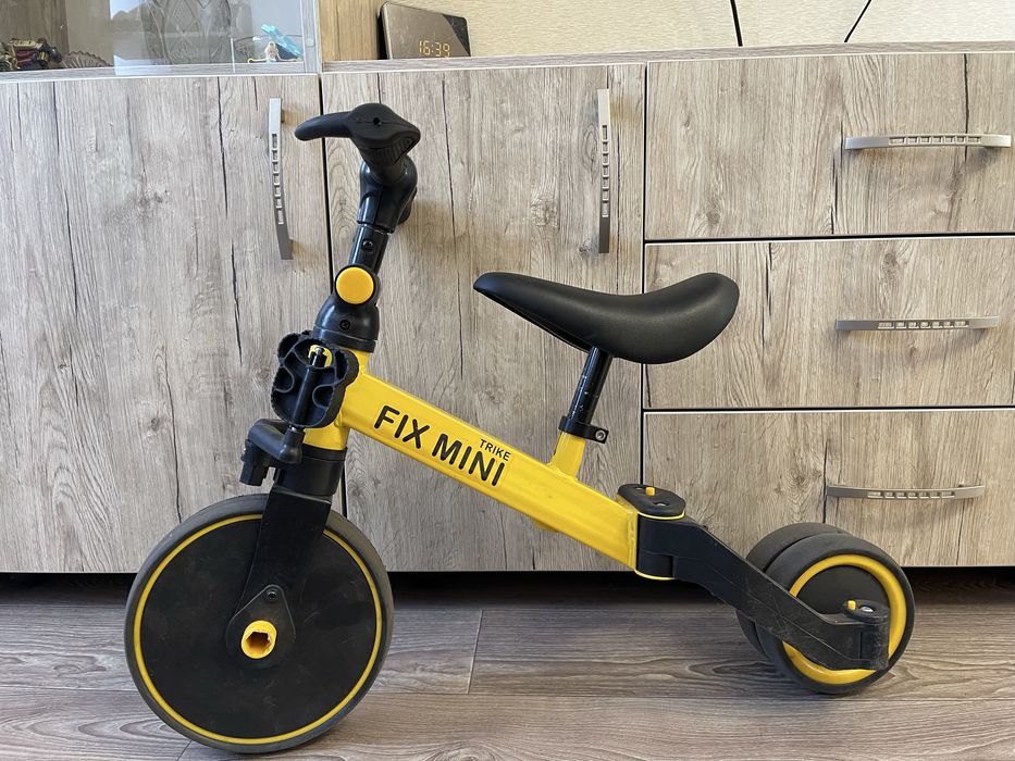 Триколісний велосипед-біговел Trike Fix Mini  3в1