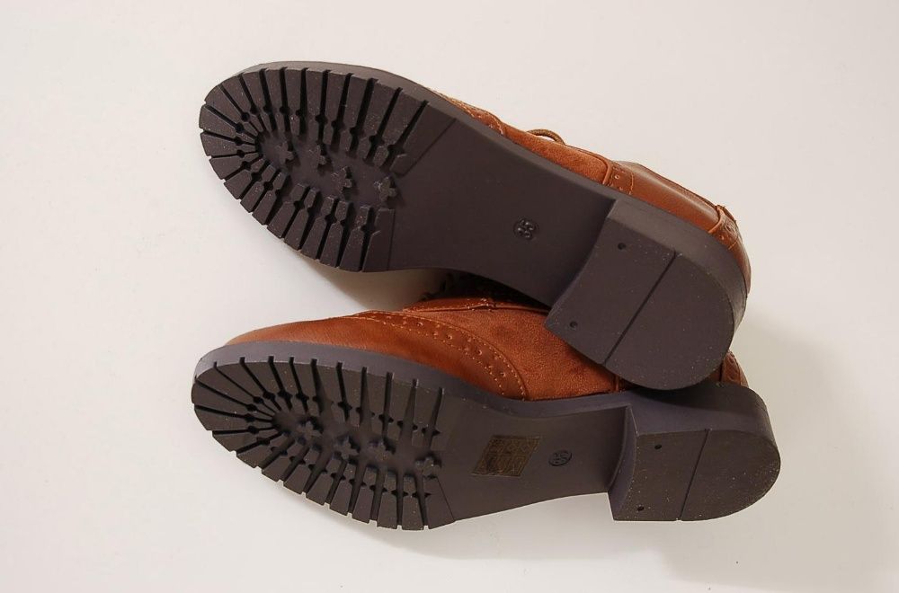 Sapatos Senhora nº 35 e nº37 NOVOS