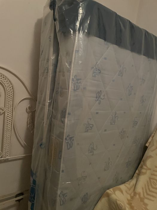 Colchões novos na embalagem