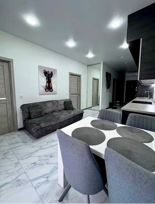 3-кімнатна квартира ЖК Comfort City Рибінський новий ремонт Дафі