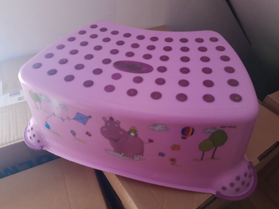 Podest antypoślizgowy dla dziecka