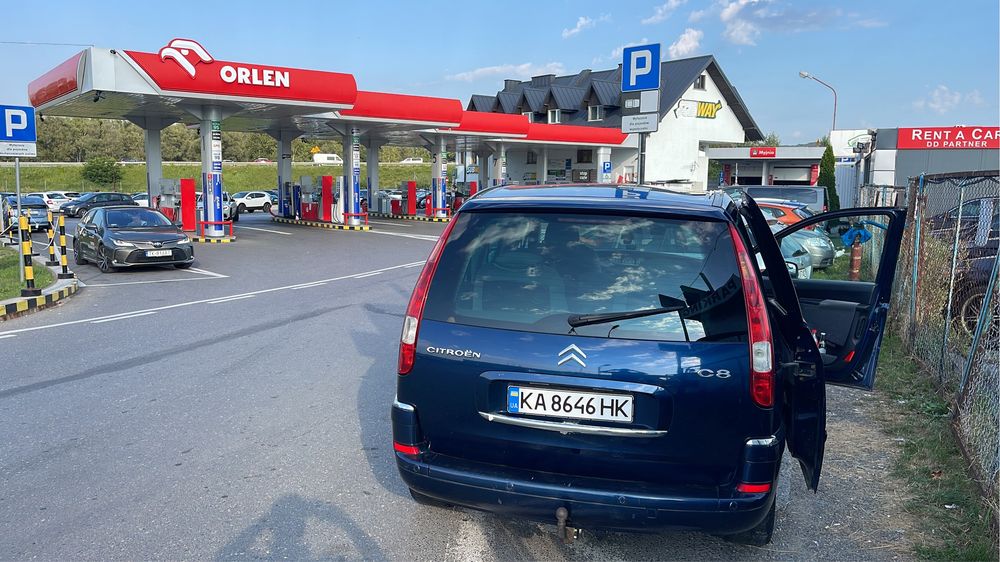 Citroen C8 не Ulysse Phedra 807