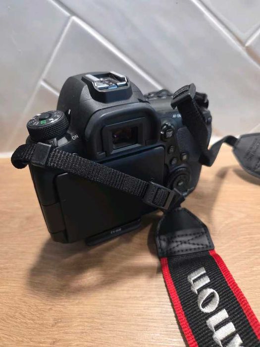 Canon EOS 6D Mark II