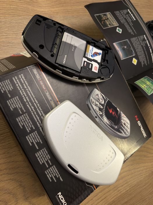 Nokia N-Gage Classic з коробкою