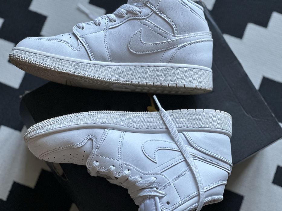 Buty Nike Air Jordan 1 Mid (GS) oryginalne 37,5