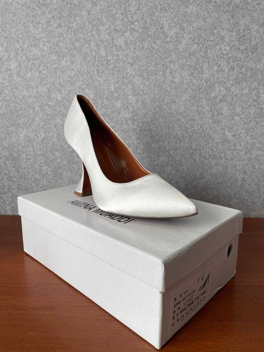 Підбори жіночі перлинного кольору