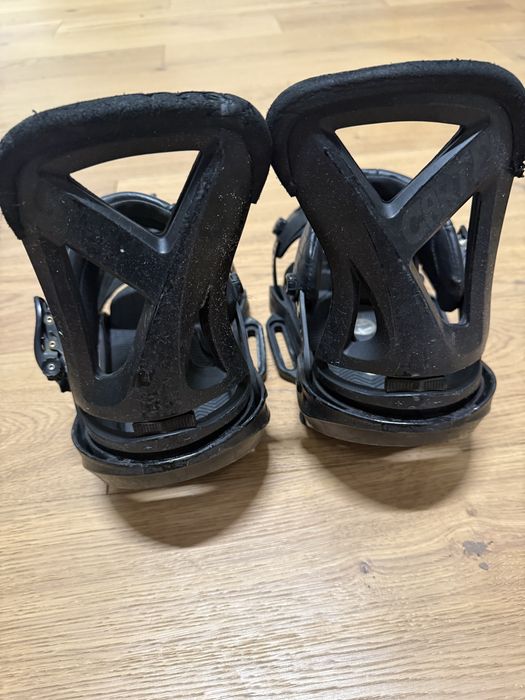 Wiazania Burton Carter Black M