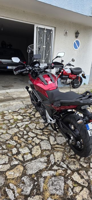 Vendo NC 750X DCT ano 2019 com 17 mil km