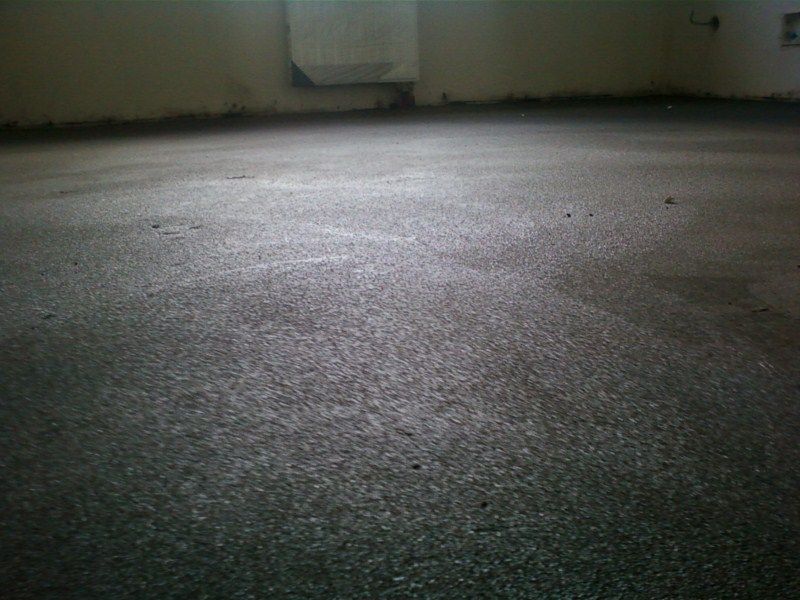 Wylewki mixokret posadzki przemysłowe, ocieplenia piana wełna celuloza