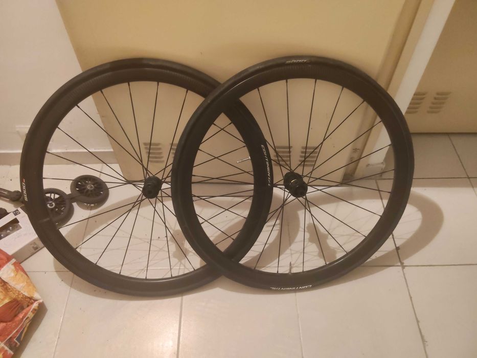 Rodas Mavic , tiradas de uma bike em ótimo estado pouco usadas.