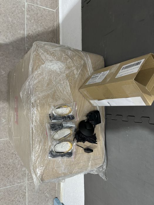 Conjunto 2 mesas de cabeceira  com Led embaladas