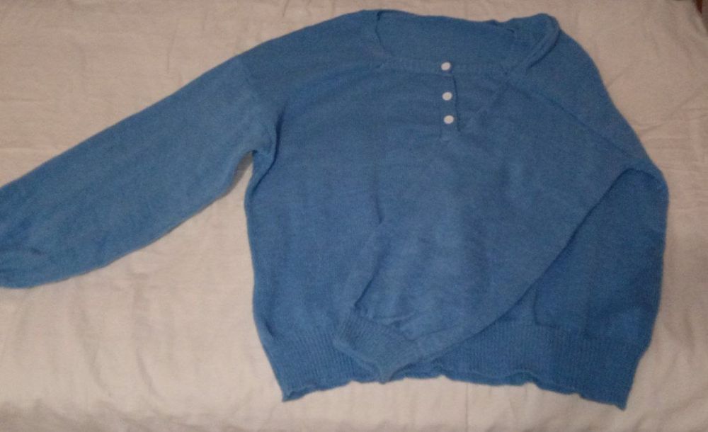 Новий блакитний светр з вовни, розмір XXL (56)