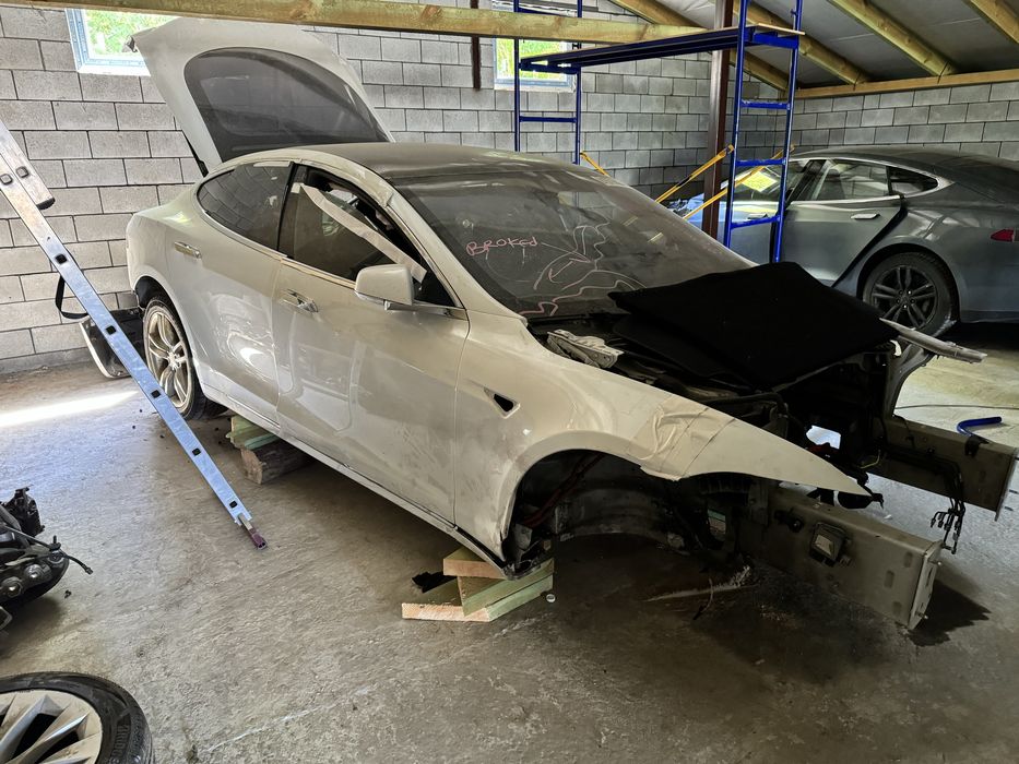 Tesla Model S MS Бампер Капот Крило Фара Телевізор Підсилювач Радіатори Захист Підкрилок весь комплект РОЗБОРКА / ЗАПЧАСТИНИ