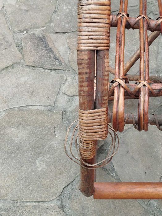Кресло качалка из ротанга, лоза