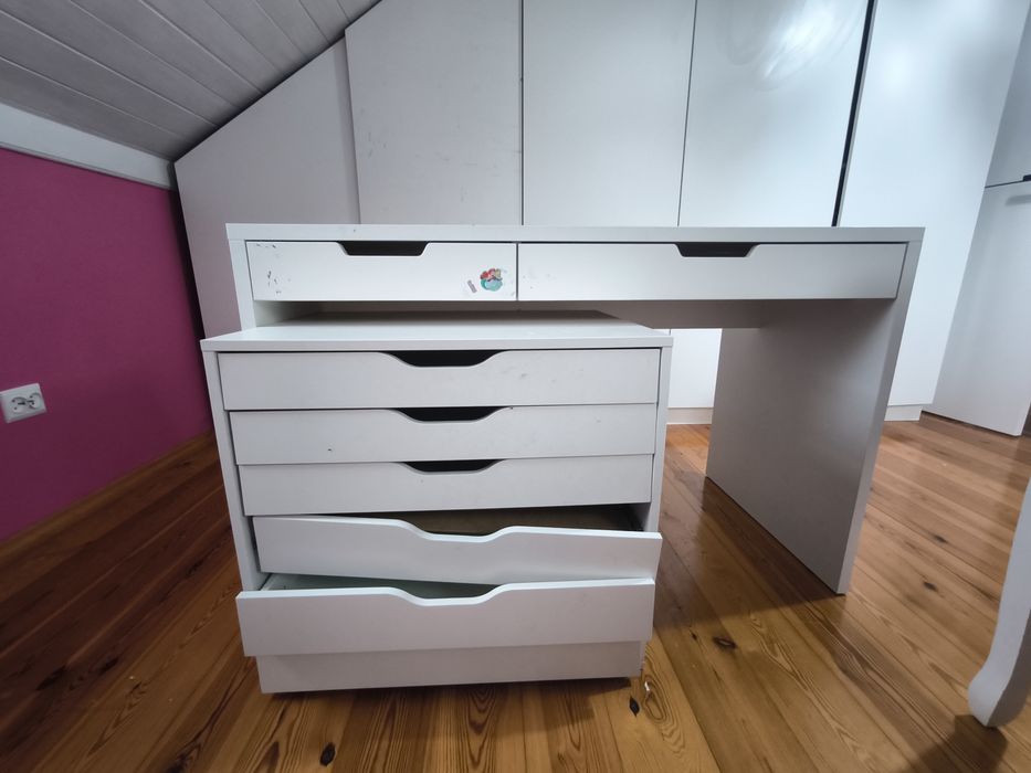 Biurko z komodą biała Ikea