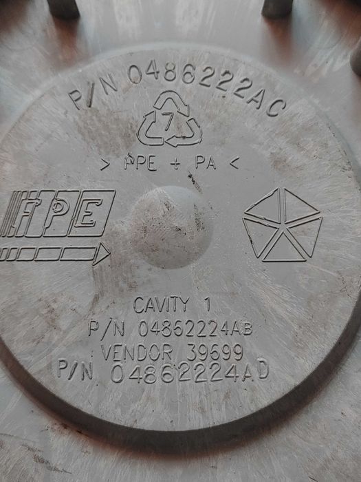 Dekielek alufelgi Chrysler 0486222AC oryginał  GMC Chevrolet 9593197