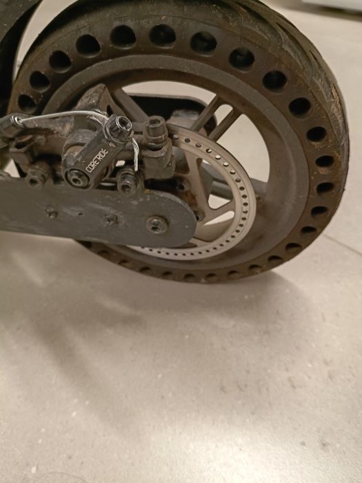 Hulajnoga elektryczna Jeep