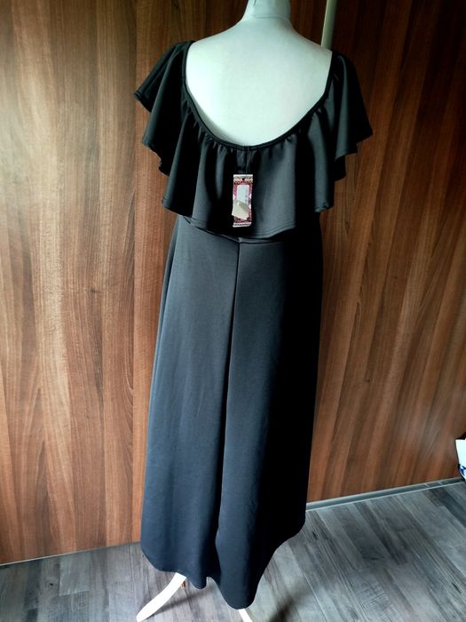 Nowa sukienka boohoo rozmiar 48