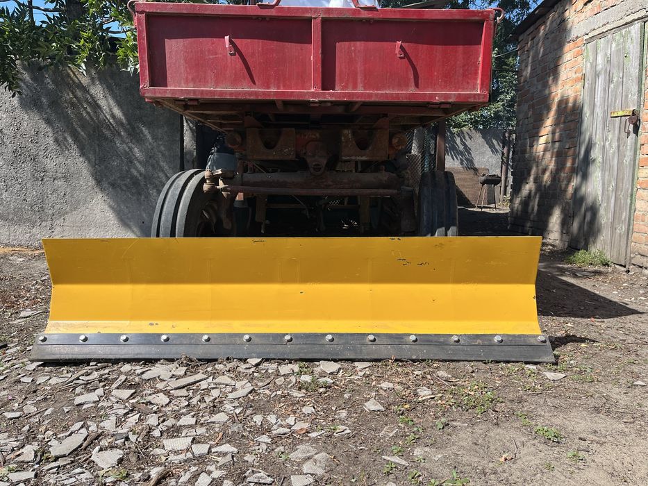 Лопата відвал для снігу до трактора