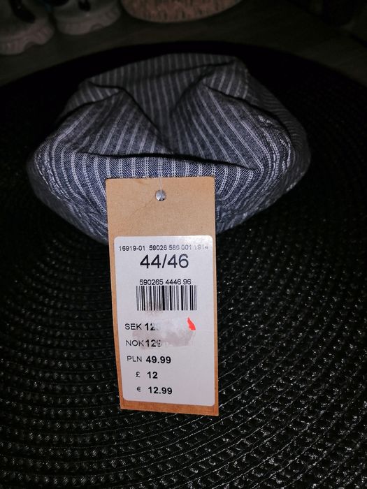 Nowa, dziecięca czapka KappAhl.